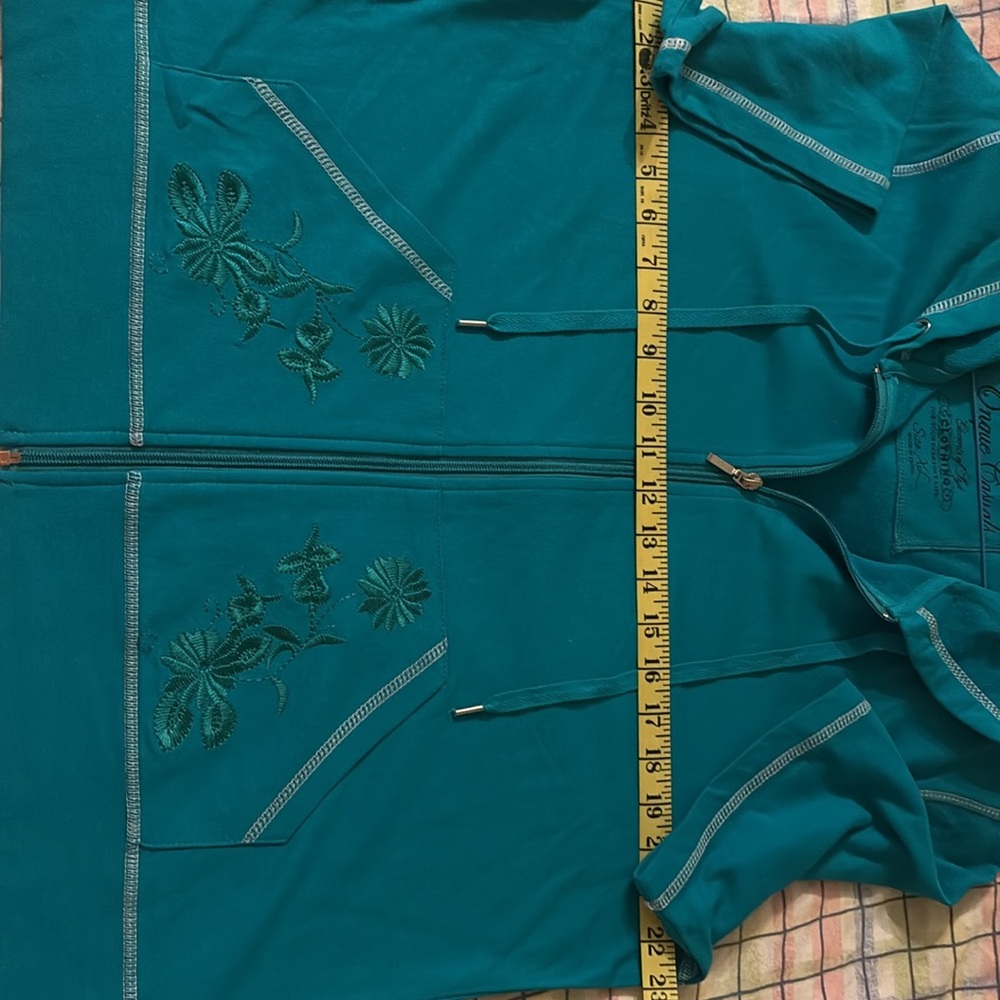 Onque Casuals Turquoise Knit Top with 2 embroidered front pockets and hood $19 - Picture 4 of 7